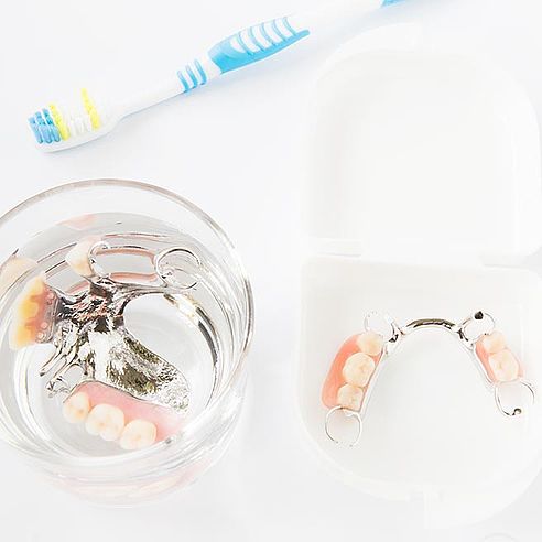 Čištění zubní náhrady | Protefix
